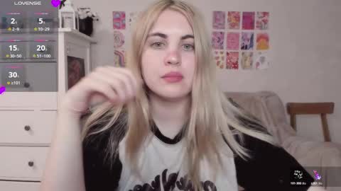 Allisses online show from 03-06-25, 03:24