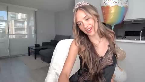 Snapshot of paytondreams chatting on 05-27-26, 12:18 Payton online show from 05-27-26, 12:18