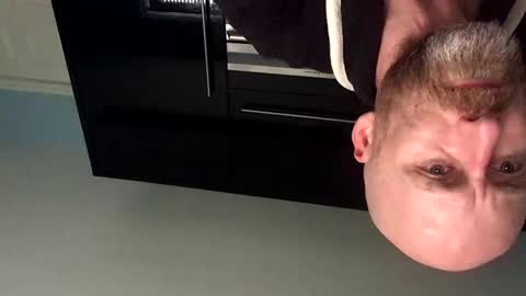 Snapshot of pc2334 chatting on 10-26-25, 10:43 pc2334 online show from 10-26-25, 10:43