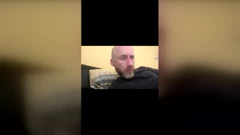 Snapshot of pc2334 chatting on 04-07-26, 01:22 pc2334 online show from 04-07-26, 01:22