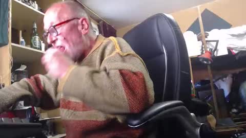 pc8474408 online show from 05-20-26, 06:25