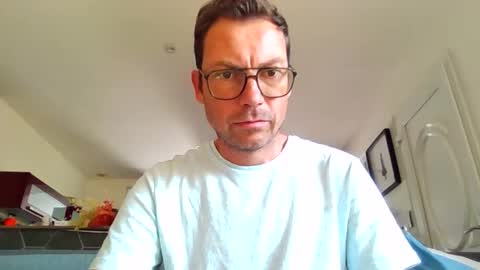 pchittt online show from 10-15-25, 01:33