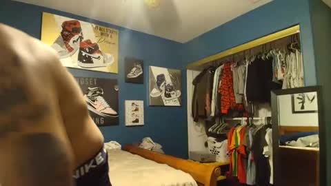 Phenomenal online show from 10-18-25, 12:39