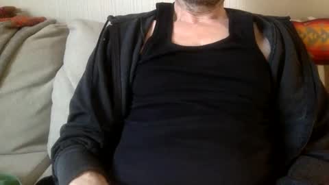 Snapshot of pea23 chatting on 02-26-25, 01:19 pea23 online show from 02-26-25, 01:19