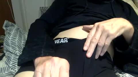 Snapshot of pea23 chatting on 11-07-25, 05:35 pea23 online show from 11-07-25, 05:35