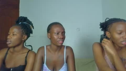 peach_ebonny online show from 06-28-26, 06:14