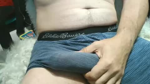 Snapshot of peacheshubby chatting on 06-12-26, 04:17 hard4u online show from 06-12-26, 04:17