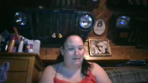 Snapshot of peachtree197 chatting on 02-20-25, 02:40 peachtree197 online show from 02-20-25, 02:40