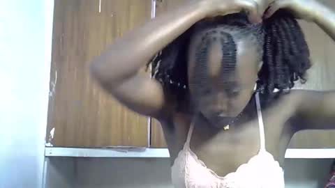 Snapshot of peachy_ebony chatting on 10-26-25, 03:45 peachy_ebony online show from 10-26-25, 03:45