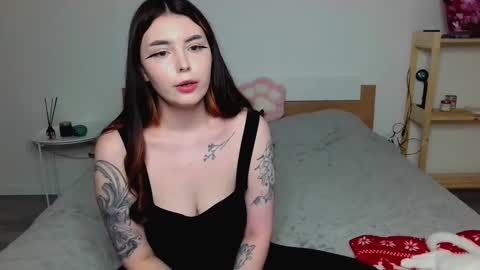 Peachy online show from 03-12-25, 05:38
