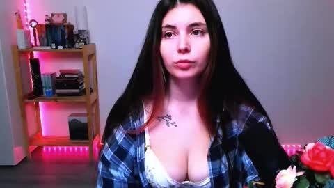 Snapshot of peachybabe__ chatting on 10-15-25, 02:33 Peachy online show from 10-15-25, 02:33