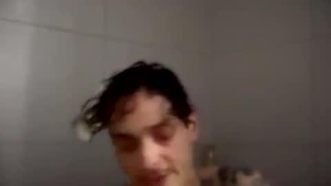 Snapshot of peanuthead1026 chatting on 03-09-26, 05:44 PeanutGee online show from 03-09-26, 05:44