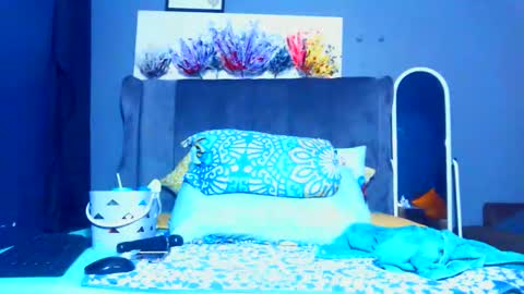 Pearl online show from 09-14-25, 06:40