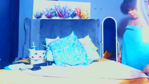 Pearl online show from 09-23-25, 03:37