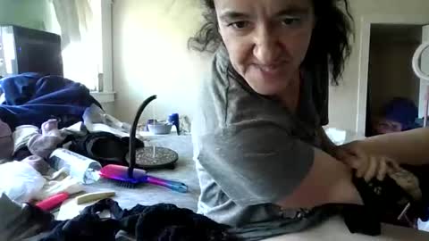 pebblezmeowkitty online show from 05-08-26, 10:37