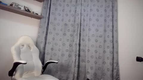 Pedro online show from 12-18-25, 02:06