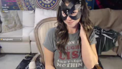 Snapshot of peekclimaxxx chatting on 12-10-24, 02:38 NEXT CHILL SESH 1130 930pm -ish PEEK online show from 12-10-24, 02:38