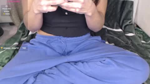 Snapshot of peekclimaxxx chatting on 02-08-25, 04:14 NEXT CHILL SESH 1130 930pm -ish PEEK online show from 02-08-25, 04:14