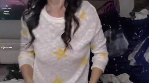 Snapshot of peekclimaxxx chatting on 02-11-25, 02:46 NEXT CHILL SESH 1130 930pm -ish PEEK online show from 02-11-25, 02:46