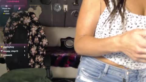 Snapshot of peekclimaxxx chatting on 09-17-25, 02:30 NEXT CHILL SESH 1130 930pm -ish PEEK online show from 09-17-25, 02:30