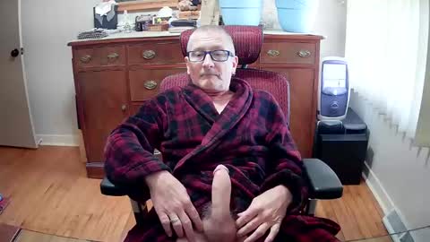 Snapshot of peepingmale chatting on 03-08-25, 01:25 peepingmale online show from 03-08-25, 01:25