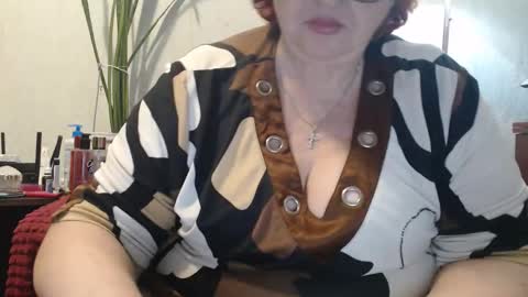 Snapshot of peggysoft chatting on 04-03-26, 10:30 PeggySoft online show from 04-03-26, 10:30