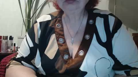 Snapshot of peggysoft chatting on 04-09-26, 06:57 PeggySoft online show from 04-09-26, 06:57