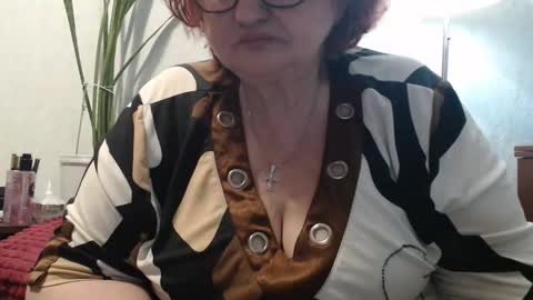 Snapshot of peggysoft chatting on 04-18-26, 07:07 PeggySoft online show from 04-18-26, 07:07