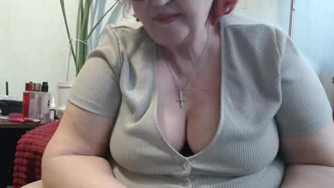 Snapshot of peggysoft chatting on 04-23-26, 12:29 PeggySoft online show from 04-23-26, 12:29