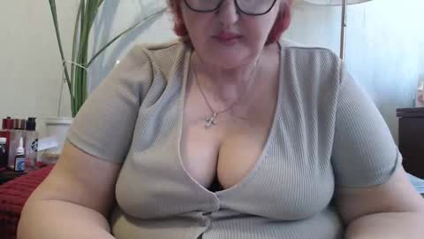 Snapshot of peggysoft chatting on 04-26-26, 07:39 PeggySoft online show from 04-26-26, 07:39