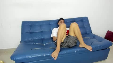 Snapshot of pelusos_mens chatting on 12-03-24, 02:47 CAIN-19 ALLEN-18 RONALD-18 AUSTIN-18 MOD DANTE online show from 12-03-24, 02:47