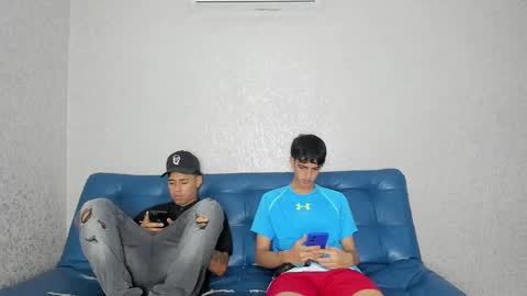 Snapshot of pelusos_mens chatting on 12-10-24, 08:49 CAIN-19 ALLEN-18 RONALD-18 AUSTIN-18 MOD DANTE online show from 12-10-24, 08:49