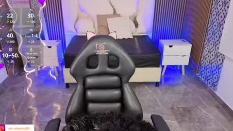 penelope online show from 03-05-26, 03:13