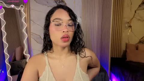 Snapshot of penelope_tay chatting on 04-08-26, 03:39 penelope online show from 04-08-26, 03:39
