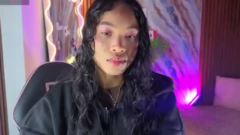 penelope online show from 06-30-26, 02:45