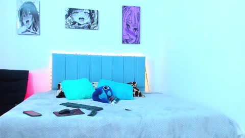 Snapshot of penelopestar_2 chatting on 09-17-25, 03:08 penelope online show from 09-17-25, 03:08