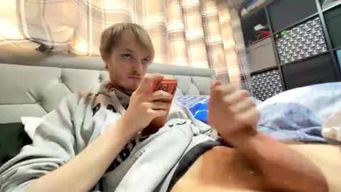 Penguin online show from 03-29-26, 05:24