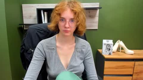 Penny online show from 09-12-25, 06:24