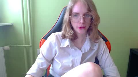 Snapshot of penny_lust chatting on 04-11-26, 07:56 Penny online show from 04-11-26, 07:56