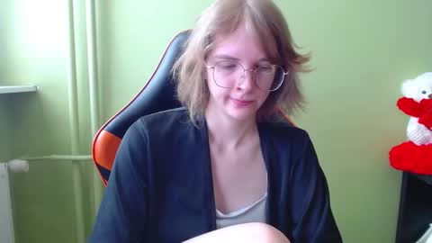 Snapshot of penny_lust chatting on 04-29-26, 06:39 Penny online show from 04-29-26, 06:39