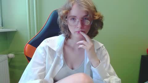 Snapshot of penny_lust chatting on 05-12-26, 06:32 Penny online show from 05-12-26, 06:32