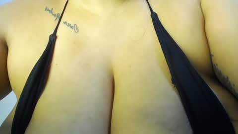 Snapshot of pennyomelons chatting on 06-17-26, 06:42 My onlyfans online show from 06-17-26, 06:42