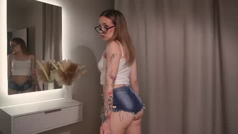 im Kira today is my 1st day here 3 online show from 07-21-26, 04:15