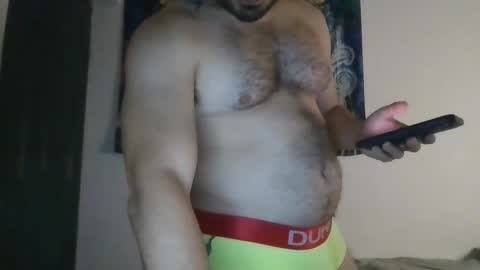 Snapshot of pepinillo89 chatting on 01-31-25, 05:40 Sexy latino toy online show from 01-31-25, 05:40