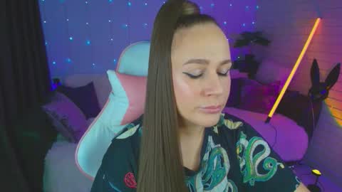 Dia  online show from 10-01-25, 09:32