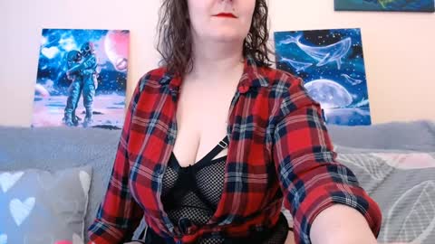 Snapshot of pepper_corn chatting on 12-25-24, 07:24 Olga and Kirill online show from 12-25-24, 07:24