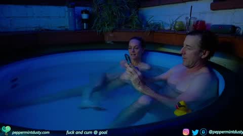 Peppermint and Dusty  online show from 01-01-25, 03:56