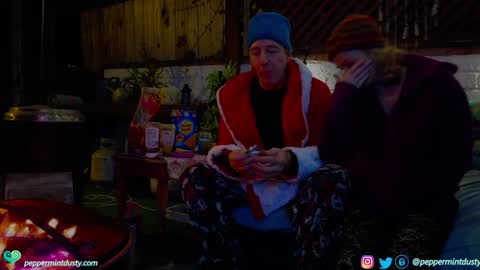 Peppermint and Dusty  online show from 01-02-25, 06:07