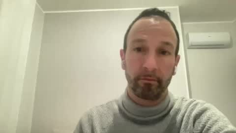 Snapshot of peppinslosqualo chatting on 01-19-25, 09:02 peppinslosqualo online show from 01-19-25, 09:02