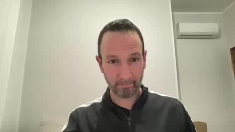 Snapshot of peppinslosqualo chatting on 02-17-25, 07:31 peppinslosqualo online show from 02-17-25, 07:31